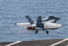 Jet AS Hancurkan Pos Rudal Iran, Selat Hormuz Makin Terjepit