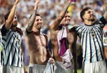 Ritual Freezer Fans Argentina Jelang Lawan Inggris, Jersey Lama Ikut Jadi Andalan