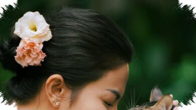 Ariel Tatum Pilih Tampilan Natural di Ultah Anabul, Kontrasnya Justru Memikat