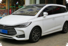 BYD M6 DM PHEV di Jalur Bandung-Subang, Senyap, Gesit, dan Sangat Irit