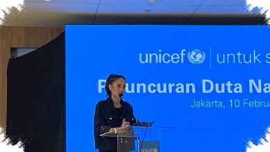 Cinta Laura Sekolahkan Asisten Pribadinya Sampai Lulus, Langkah yang Bikin Kagum