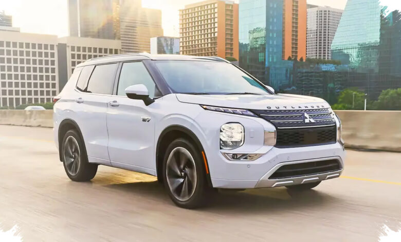 SUV Hybrid Mitsubishi Bisa Menjelajah hingga 1.000 Km, Harga Mulai Rp398 Juta
