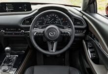 Mazda CX-30 Hadir dengan Transmisi Manual, Menjaga Sensasi Kontrol di Era Otomatis