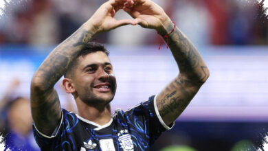 Gary Neville Tegaskan Messi Kunci Argentina ke Final, Romero dan Martinez Disorot