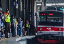 Keributan Pasutri di KRL Berakhir di Bekasi Timur, Petugas Turun Tangan