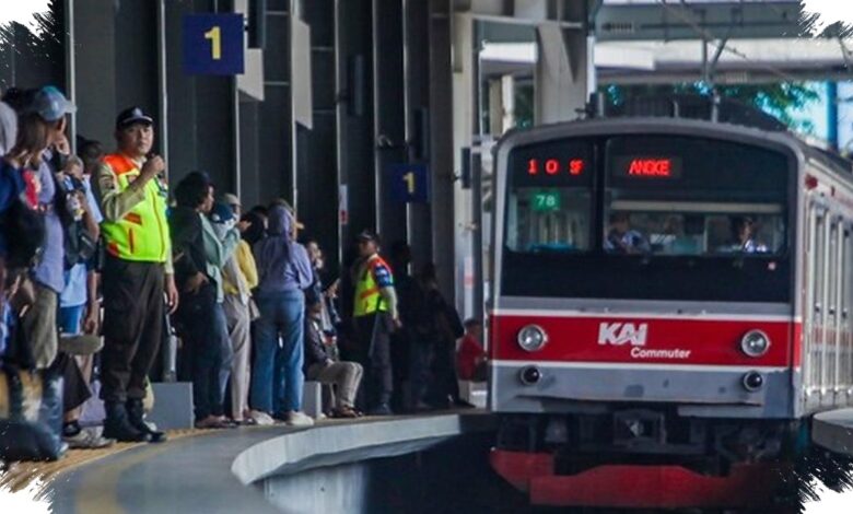 Keributan Pasutri di KRL Berakhir di Bekasi Timur, Petugas Turun Tangan