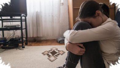 7 Sikap Orang Tua yang Membuat Anak Memilih Diam dan Menyimpan Masalah