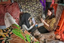 3 Kabar Hari Ini, Perempuan UMKM Menjaga Ekonomi Keluarga di Tengah Peran Ganda