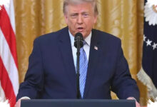 Operator Teleprompter Trump Diduga Raup Rp 1,7 M, Taruhan Pidato Disorot