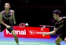 Strategi Awal Gagal, Fajar/Fikri Ubah Tempo dan Amankan Semifinal Japan Open