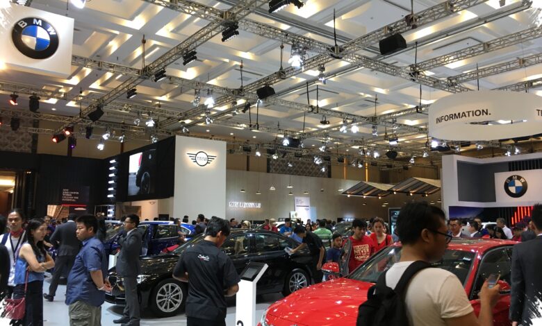 BMW Masih Memimpin Meski Penjualan Turun, GIIAS 2026 Siapkan Duel Baru
