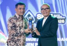 Investasi Rp110,64 Triliun Serap 418 Ribu Pekerja, Ahmad Luthfi Raih SBBI Award
