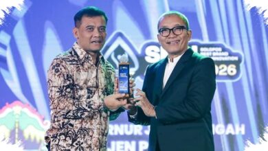 Investasi Rp110,64 Triliun Serap 418 Ribu Pekerja, Ahmad Luthfi Raih SBBI Award