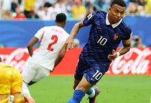 Tertinggal 0-4, Prancis Menyala lewat Mbappe dan Barcola dalam Enam Menit