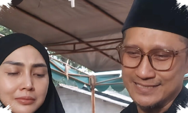Sepatu Kotor yang Pernah Membuat Arie Untung Malu, Kini Mengungkap Kebanggaan Sang Ayah