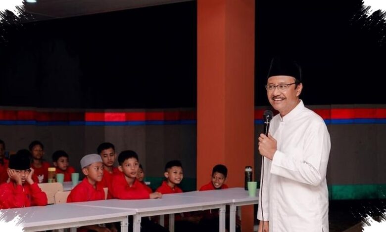 Gus Ipul Tegaskan Sekolah Rakyat Tanpa Bullying, Siswa Baru Diingatkan Saling Menghormati
