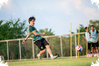 Francisco Rivera Soroti Ujian Skuad Baru Persebaya di Pesta 99 Tahun Green Force