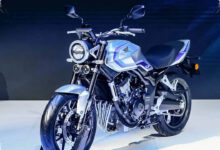 Honda CB400 Super Four Kembali, E-Clutch Membawa Klasik ke Era Modern