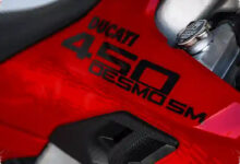 Ducati Desmo450 SM Mengusik KTM 450 SMR, Senjata Baru untuk Trek Supermoto