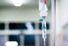 NaCl 0,9 Persen Terlihat Aman untuk Jerawat, tetapi Dokter Tegaskan Bukan Antibakteri