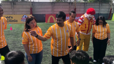 40 Anak Prasejahtera Latihan Gratis dengan Indra Sjafri, Dapat Sepatu dan Jersey Baru