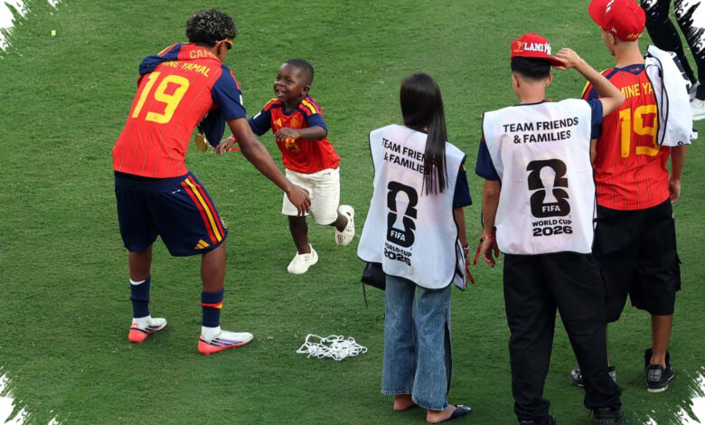 Keyne, Adik Lamine Yamal yang Selalu Ada di Balik Momen Besar Sang Kakak