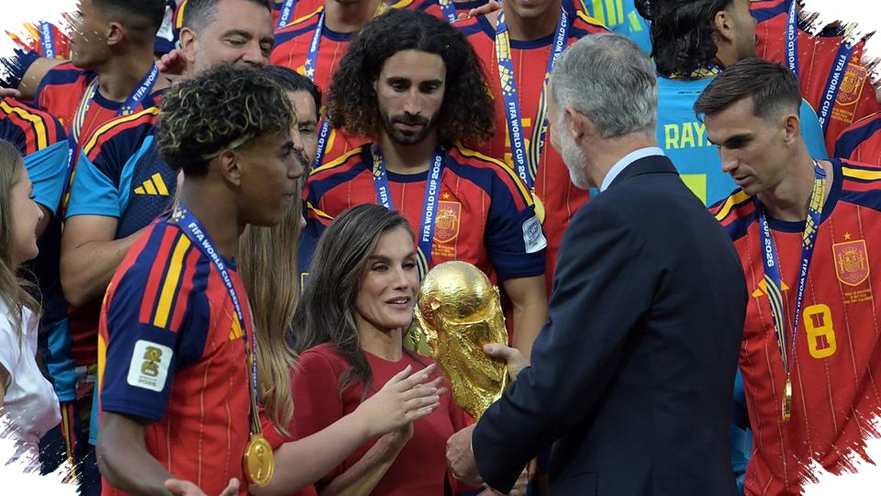 Gaun Merah Ratu Letizia Menjadi Simbol Kebanggaan saat Spanyol Juara Piala Dunia 2026