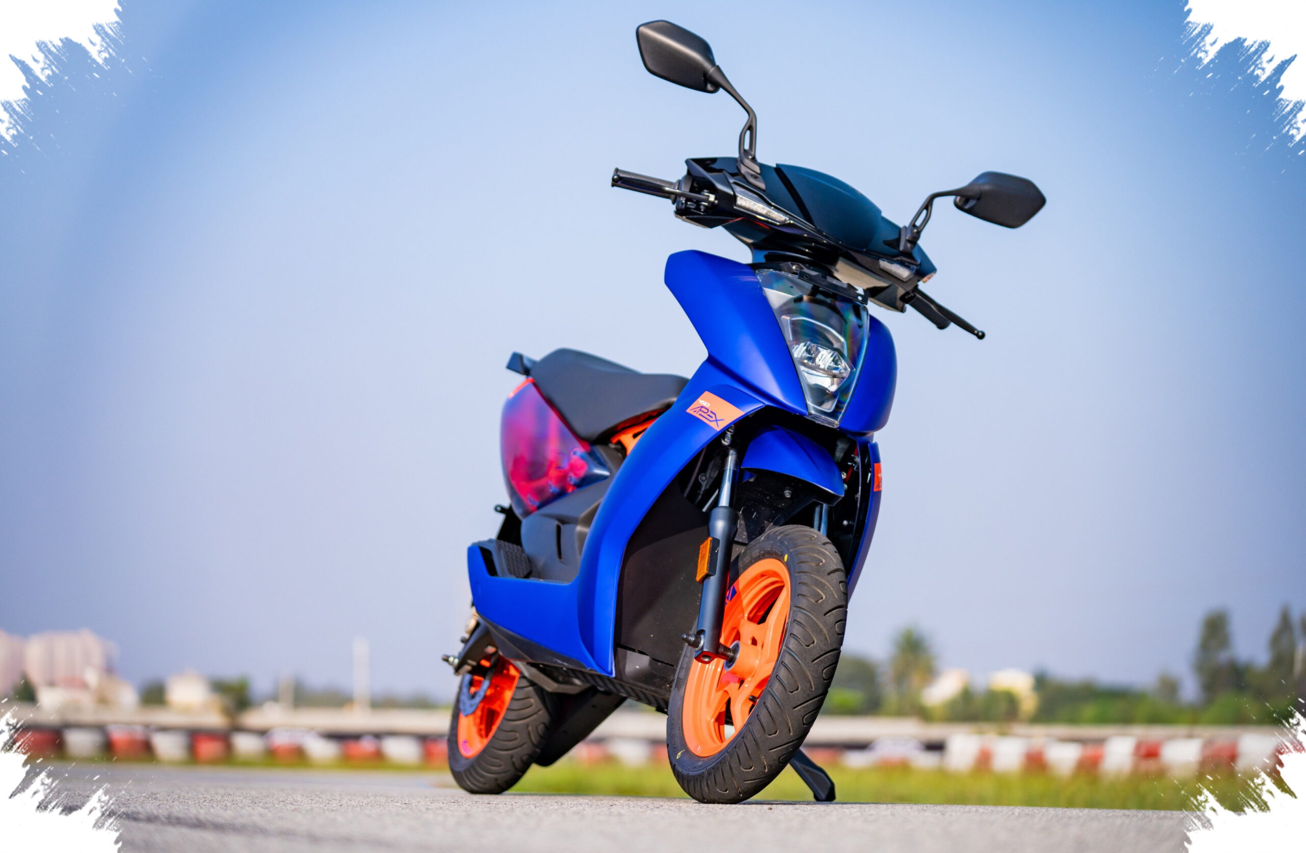 Keeway Hypevolt-R Lebih Buas, Ather 450 Apex Menang Lincah Saat Harga Nyaris Sama