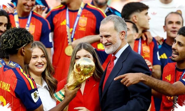 Lamine Yamal Dipeluk Raja Felipe VI, Gestur Berbeda Usai Spanyol Juara Dunia