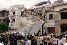 Ledakan di Rumah Mewah Medan Merobohkan Bangunan, Lexus NX Tertimpa Reruntuhan