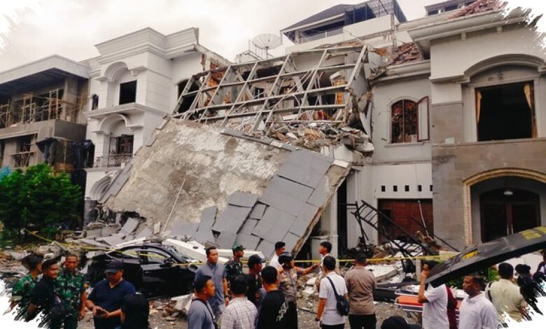 Ledakan di Rumah Mewah Medan Merobohkan Bangunan, Lexus NX Tertimpa Reruntuhan