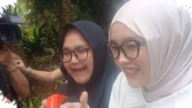 Putri Delina Pilih Mendoakan Nathalie Holscher, Diam soal Undangan Pernikahan