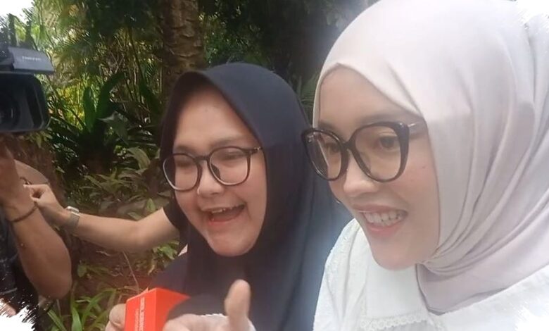 Putri Delina Pilih Mendoakan Nathalie Holscher, Diam soal Undangan Pernikahan