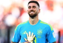 Ciuman Singkat Unai Simon dan Yeremy Pino di Pesta Juara Spanyol, Mengundang Reaksi