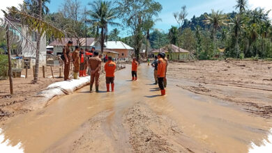 Empat Tanggul Jebol Dikebut, Warga Tapanuli Tengah Masih Hadapi Risiko Banjir