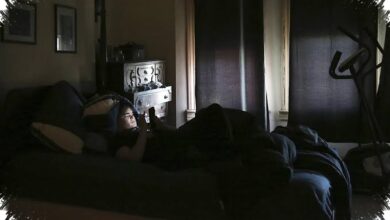 5 Dampak Main HP Sebelum Tidur, Bukan Cuma Insomnia yang Mengintai Tubuh