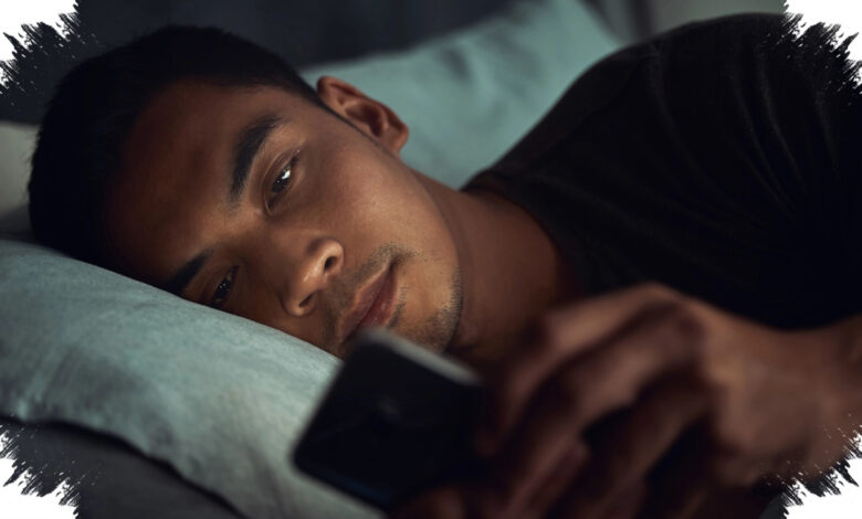 5 Kebiasaan Scrolling saat Stres yang Diam-Diam Membuat Mood Makin Terpuruk